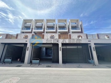 岡山稀有釋出雙鐵共構全新電梯別墅｜高雄市岡山區後紅路