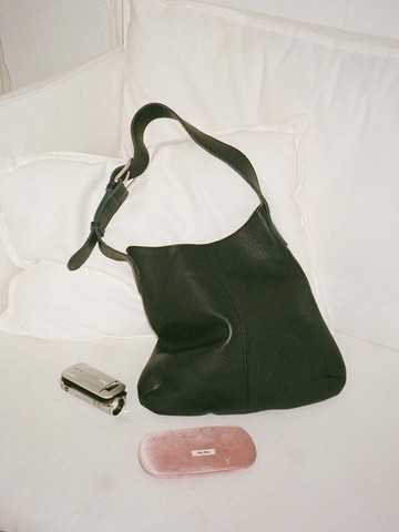 petal shoulder bag (black)