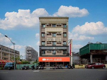 草屯市中心高投報滿租【獨棟電梯店套】穩定收租｜南投縣草屯鎮草鞋墩一街