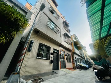 西子灣駁二中山大學收租11套房透天｜高雄市鼓山區鼓南街