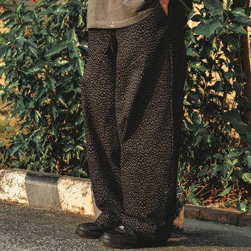 Chemistry_Boys - 韓國 MPT714 HESTORY #8836 滿版豹紋 丹寧寬褲 (二色)