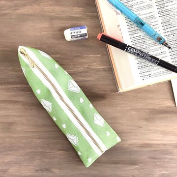 【情書】榻榻米布邊 四面體筆袋 蜜瓜色 綠色 信件 封筒 愛心