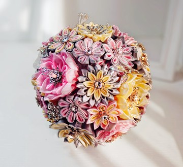 珠寶捧花神話系-粉銀洛可可手工珍珠緞帶水鑽花束