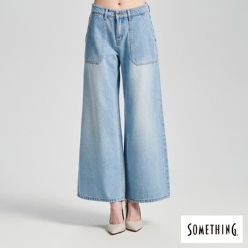 SOMETHING 女裝 中腰休閒寬牛仔褲-拔淺藍