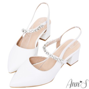 Ann’S強調纖細感-絕美鑽石性感拉帶粗跟尖頭鞋-米白