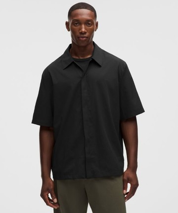 Unshaken Short-Sleeve Collared Shirt Size XS