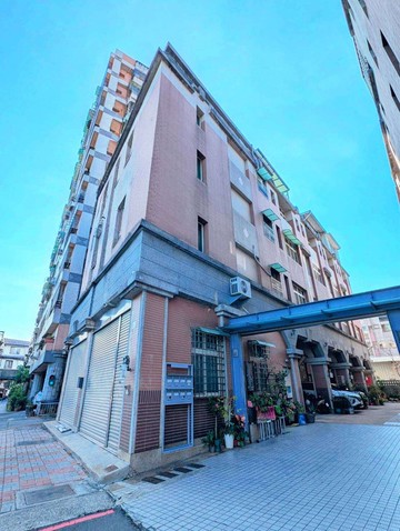 機捷特區‼️4+1房｜震後別墅雙車+孝親房｜台中市潭子區福貴路