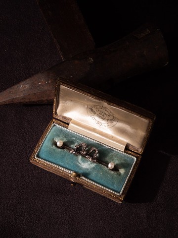 1900s 法國 美好年代 鑽石蝴蝶結與珍珠胸針(附原盒)