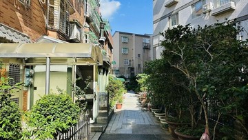 藝文特區~同德國中優質花園別墅~雙車位｜桃園市桃園區同德七街
