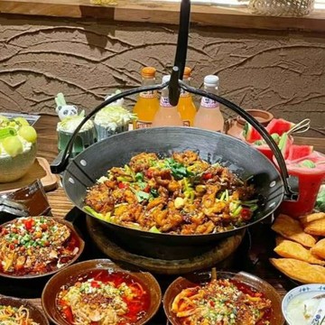 傳統老式生鐵吊鍋火鍋農樂特色餐具鑄鐵地鍋雞商用燉鍋飯店干鍋