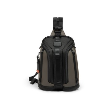 TUMI Alpha Bravo Knight 都會休閒肩背包 - 大地棕