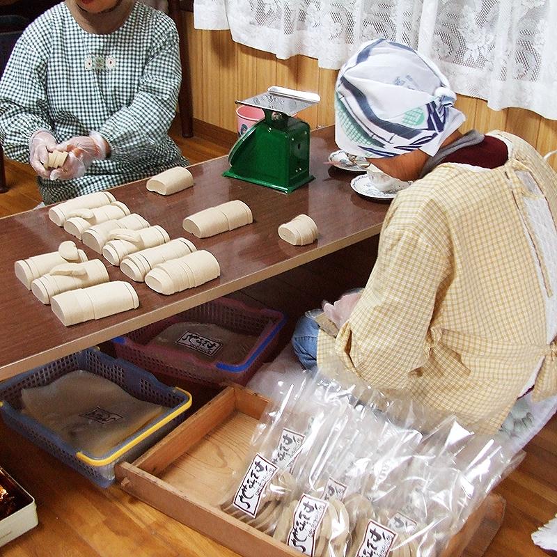 黒糖入り かんばもち いも餅 400g 切り餅タイプ 高知産 かんば餅 芋餅 ご予約品 毎週1回発送 もち お餅 さつまいも 無添加 スイーツ 和菓子 お取り寄せ[Qkkn]