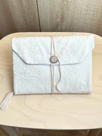 A5布書套/米白色花草刺繡布書衣 可調式 口袋式 綁繩書套