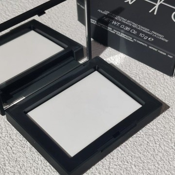 【NARS】 裸光蜜粉餅 定妝 柔焦 小白餅 迷你輕便旅行版 1.8g