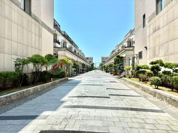 安南館前首富｜史博館特區｜邊間透天｜台南市安南區長和路一段