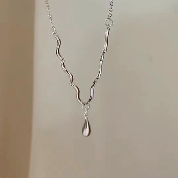 【太妮絲W136】現貨 水滴 項鍊 質感 項鏈 設計感 鎖骨鍊 百搭 高級感 脖子鍊 短鍊 頸鍊 波點 氣質項鍊