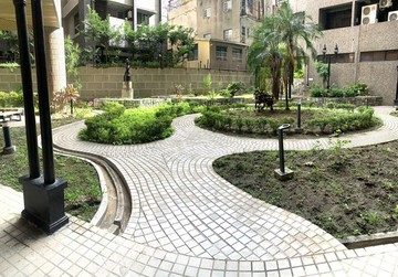 民生皇家|近信義國小站|邊間採光|正3房2衛｜高雄市新興區民生一路