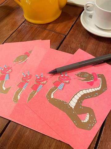 2025新年款明信片-蛇年偶來了