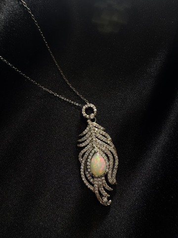 餘韻 。歐泊 項鏈 歐泊吊墜 歐泊項鏈 Opal 水歐泊 蛋白石  項鏈