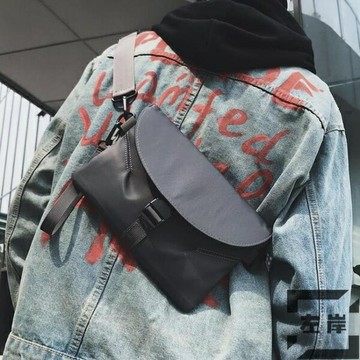 斜背小包女背包胸包嘻哈街頭潮流側背肩背包男【雲木雜貨】