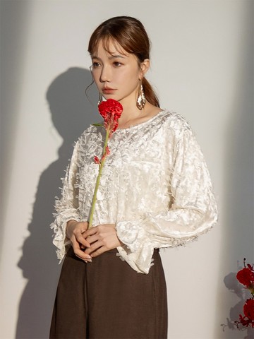 立體織紋絲絨荷葉袖上衣