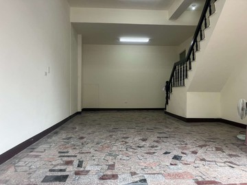 降價!「獨家」臨健康路夏林路正路面邊間店住透天｜台南市南區夏林路