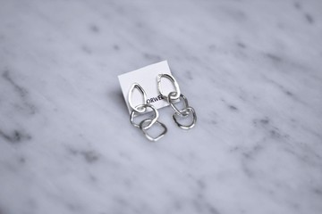 不規則連結耳環