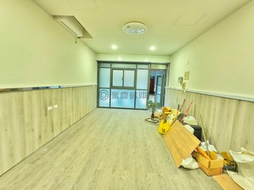 漢民商圈蛋黃區1+2樓翻新美公寓可停車｜高雄市小港區康莊路