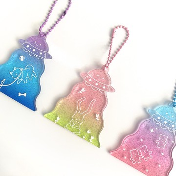 Always Look Up：UFO 鑰匙圈