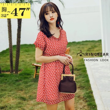 雪紡洋裝--歐美名媛感時尚花紋木耳邊V領拼接連袖長上衣(紅M-3L)-U562眼圈熊中大尺碼