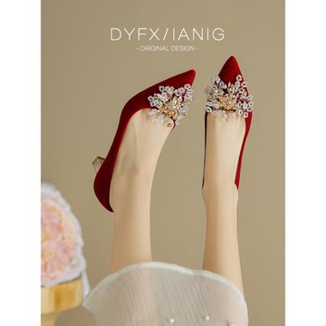 粗跟婚鞋女2024年新款兩穿新娘鞋酒紅色中式秀禾婚紗不累腳高跟鞋