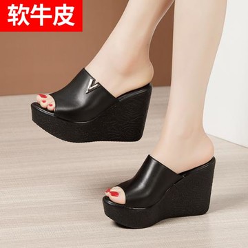 超高跟坡跟涼拖鞋女2025夏季新款松糕厚底防水臺女式外穿真皮拖鞋