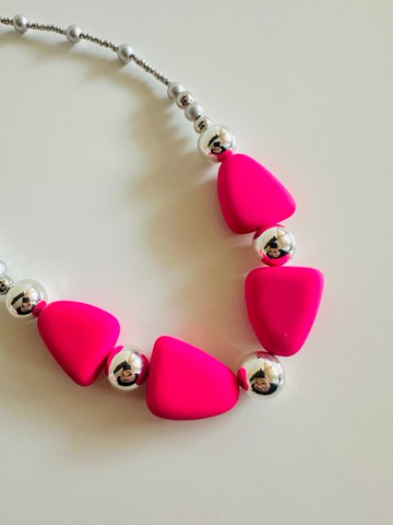 粉色愛好者必看！銀色串珠項鍊