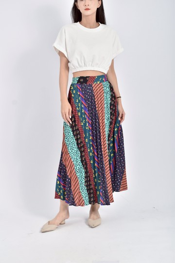 (M) flicka韓牌拼接花紋百褶綠色長裙