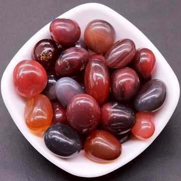 如鴻天然紅瑪瑙原石魚缸裝飾造景石頭水晶滾石碎料散裝兒童寶石