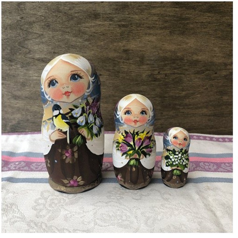 節約 ロシア雑貨☆マトリョーシカ(5P)スベトラーナ・ニコラエワ作