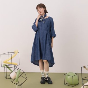 【MOSS CLUB】M小兔織標前短後長圓點牛仔洋裝 藍 深藍(魅力商品)