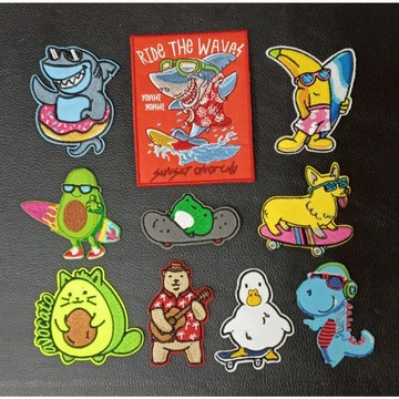 【哈狼族】服飾輔料/刺繡布貼/EMe/衝浪 音樂 滑板 鯊魚 酪梨 熊 香蕉 恐龍 服裝DIY帶背膠繡花刺繡燙布貼