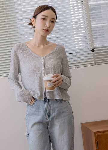 貝殼釦針織上衣