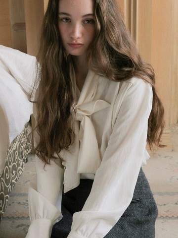 Tie Shirring Relaxed Fit Blouse