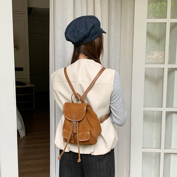 復古銀扣麂皮束口後背包 焦糖棕
