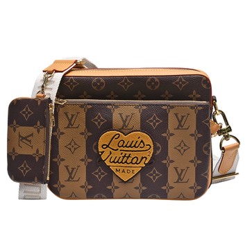 LV Louis Vuitton路易威登 M45965 限量TRIO系列經典Monogram帆布印花組合拉鍊信差袋(咖啡)