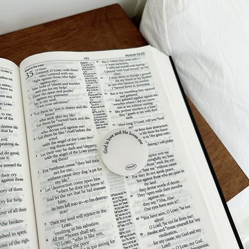 JIN CHA GOD-手機氣囊支撐架 God is love and He loves me/文創