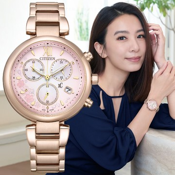 CITIZEN 星辰 xC 亞洲限定款光動能三眼計時錶/櫻花粉紅金/35mm/FB1456-65X
