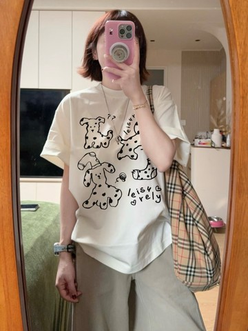女生上衣 印花寬鬆情侶短袖T 上衣女 美式t  新款設計感今年流行的正肩半袖上衣小眾夏