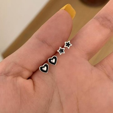 純銀925黑色耳釘2025新款爆款高級感養銀飾耳朵耳飾小巧女款桃樂