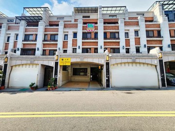 沙鹿中港帝寶電梯雙車別墅｜6大套房・三代同堂大空間｜台中市沙鹿區自強路