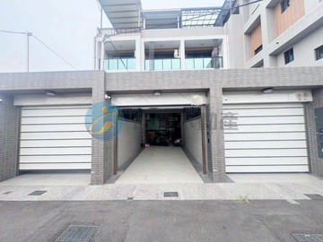開價低於實登!仁武2年屋雙車4套房車墅｜高雄市仁武區西一巷
