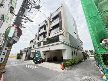 鳳山新都心精品電梯大面寬雙車豪邸｜高雄市鳳山區建國路一段