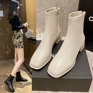 小瑕疵出清36~42馬丁靴女粗跟短靴 方頭素面短靴